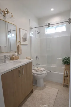 $2,999 | 8805 1/2 Delco Avenue, Winnetka, CA 91306