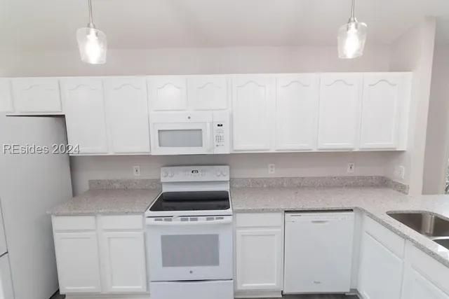 $399,000 | 74 Bridgewater Drive, Bluffton, SC 29910