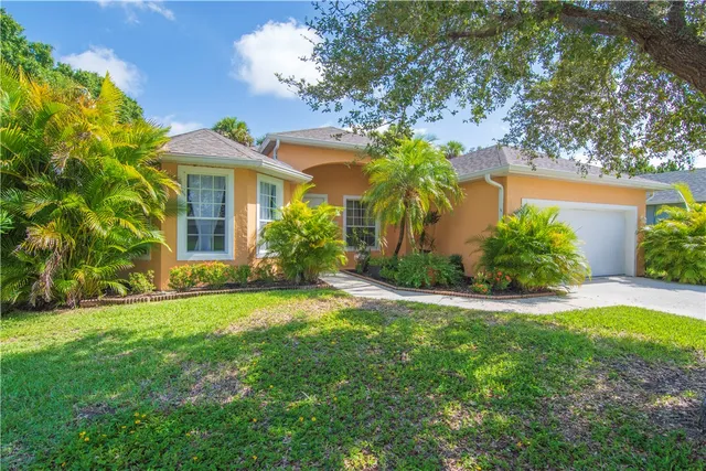 $420,000 | 5005 East 1st Square Southwest, Vero Beach, FL 32968