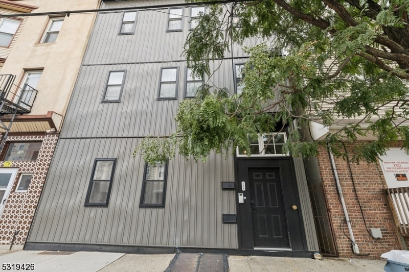 104 Fleming Avenue, Unit 201 Newark, NJ 07105 - Photo 32 of 33 a view of a balcony