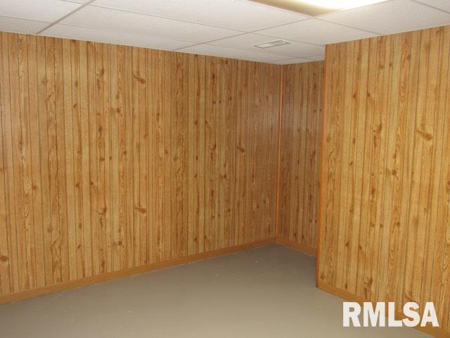 2122 West Alta Road Peoria, IL 61615 - Photo 23 of 36 Gallery Image 23