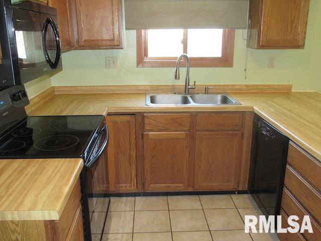 2122 West Alta Road Peoria, IL 61615 - Photo 8 of 36 Gallery Image 8