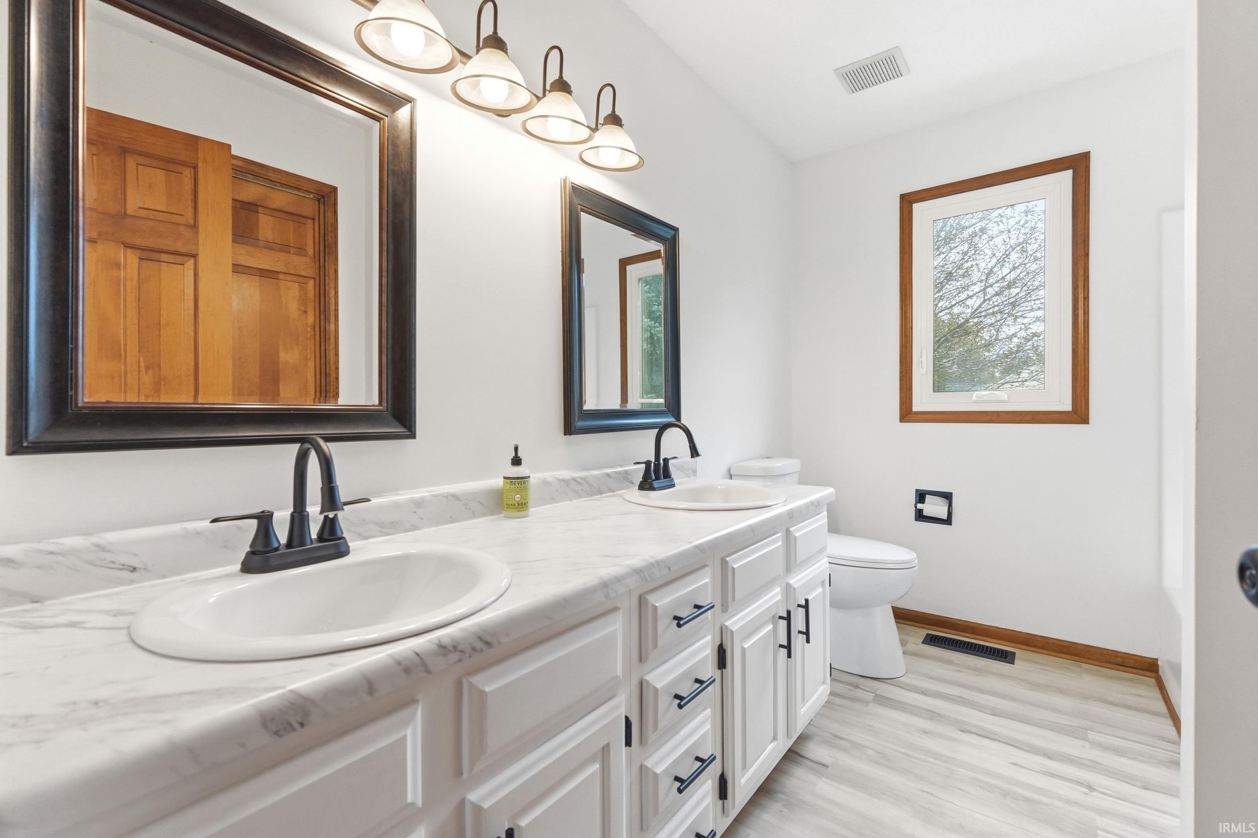 14130 Whittern Road Monroeville, IN 46773 - Photo 5 of 44 Gallery Image 5
