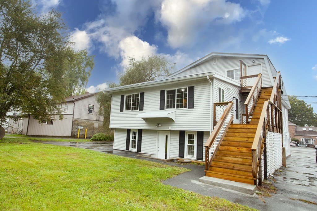 755 State Road Westport, MA 02790 - Photo 3 of 29 Gallery Image 3