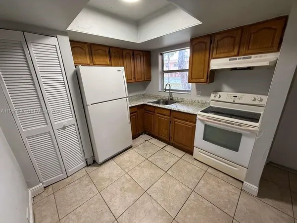 $1,500 | 101 Northeast 41st Street, Unit A1, Oakland Park, FL 33334