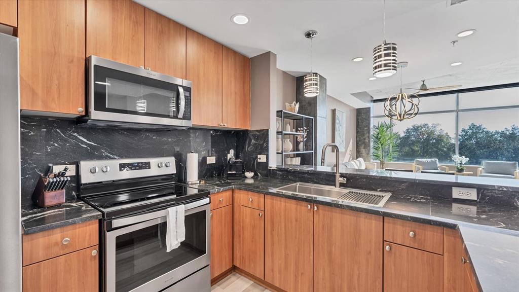 525 East Jackson Street, Unit 506 Orlando, FL 32801 - Photo 19 of 52