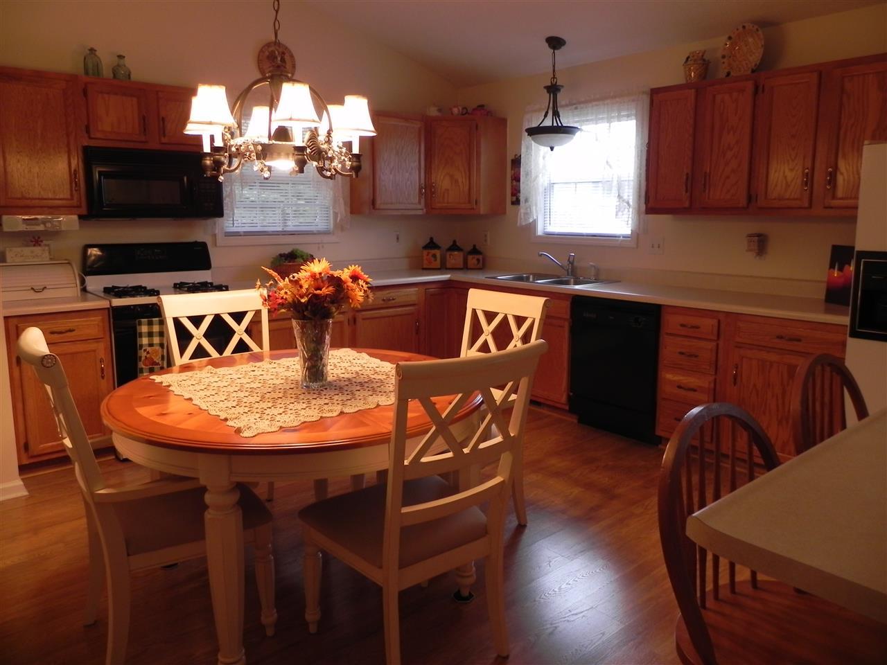 609 South Ripley Street Brookston, IN 47923 - Photo 6 of 30