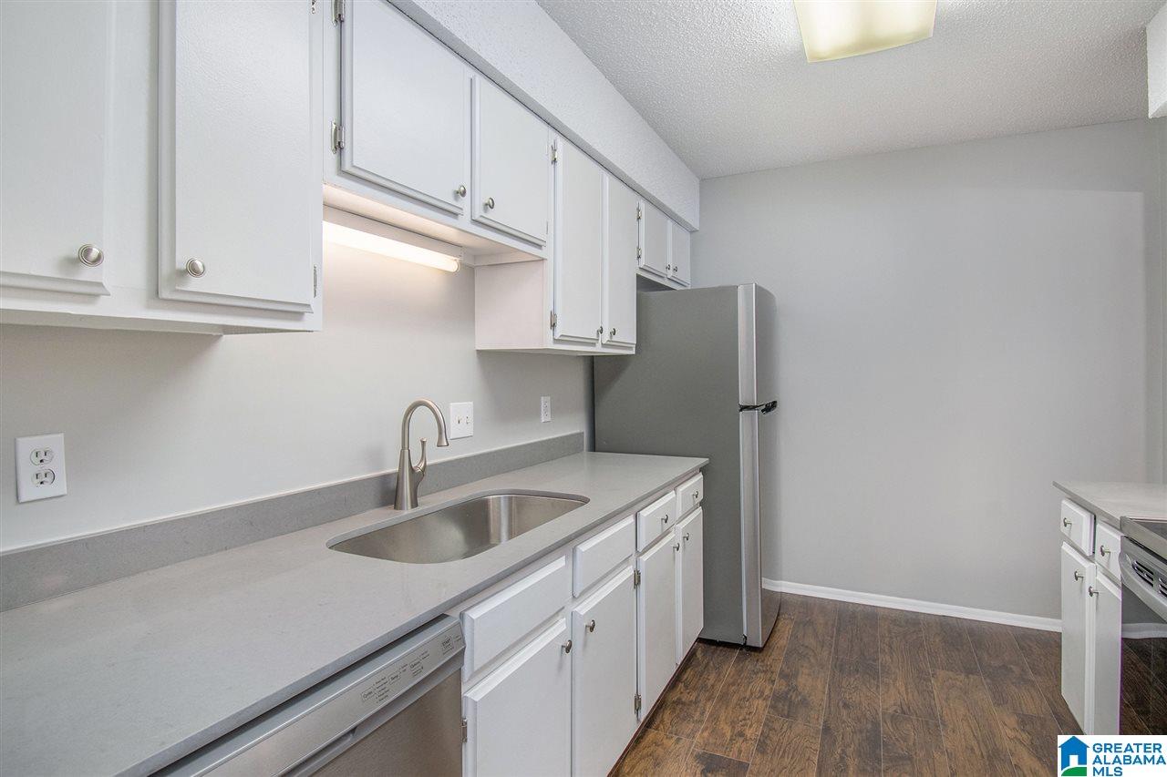 602 Running Brook Road, Unit 602 Hoover, AL 35226 - Photo 7 of 30