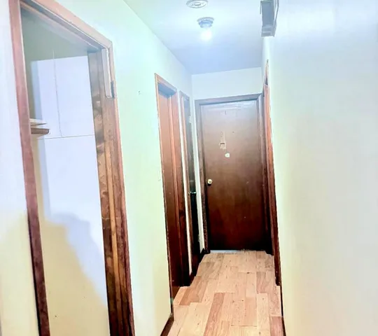 $269,900 | 14540 Kolin Avenue, Midlothian, IL 60445