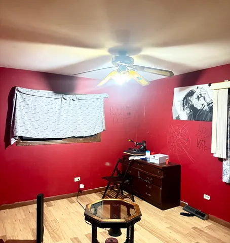 $269,900 | 14540 Kolin Avenue, Midlothian, IL 60445