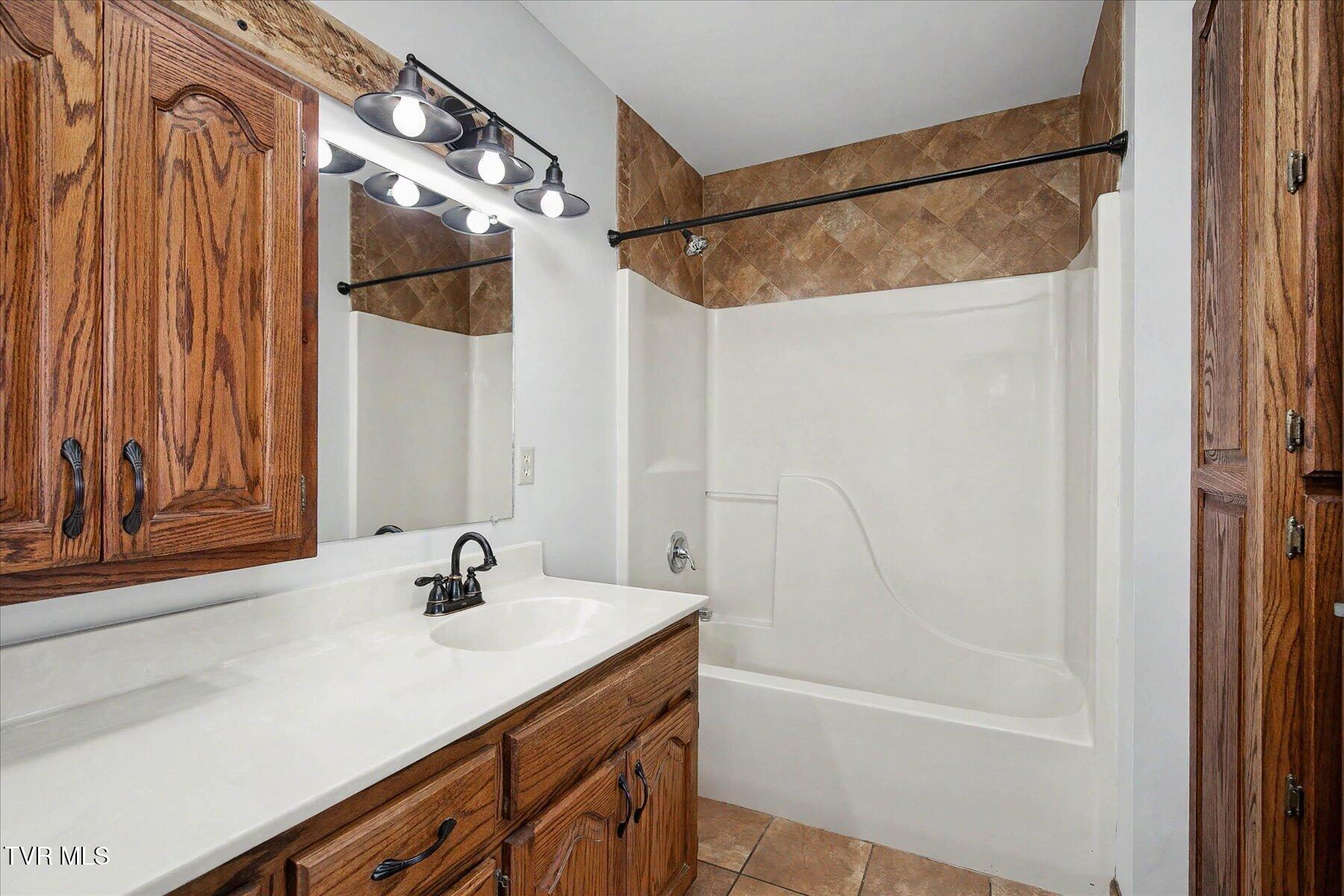 268 Byington Road Rogersville, TN 37857 - Photo 27 of 53 27-268 Byington -25