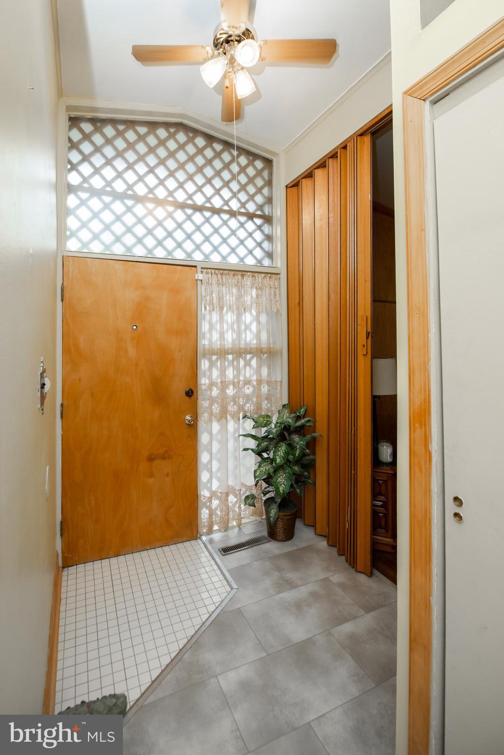 4711 Duncannon Road Baltimore, MD 21208 - Photo 4 of 31