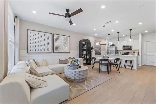 $2,500 | 6340 Tabebuia Parkway, Winter Garden, FL 34787