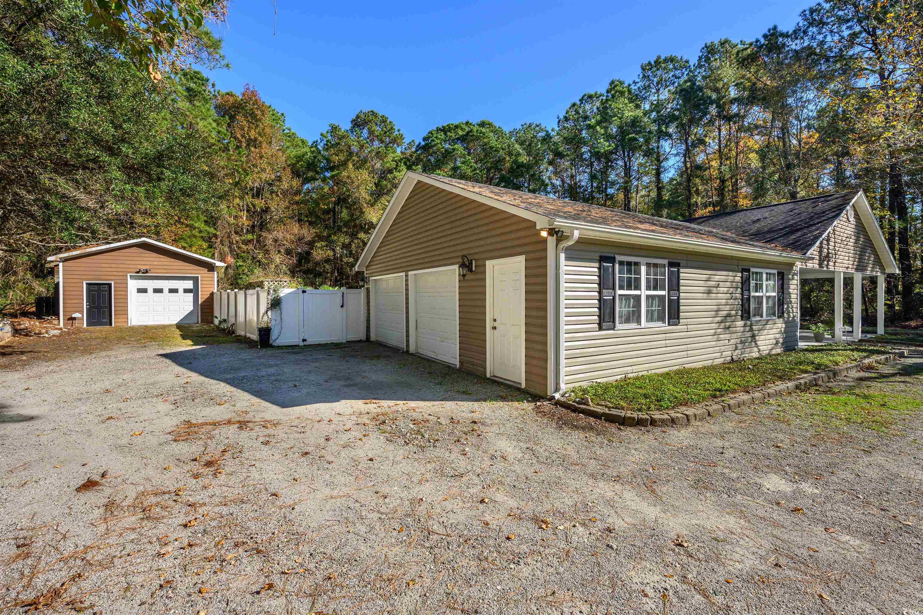 6252 Salem Road Myrtle Beach, SC 29588 - Photo 23 of 39 View of garage