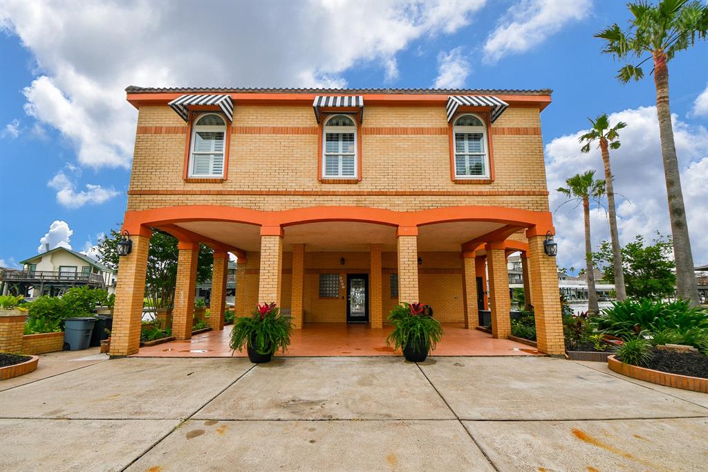 1231 Hawaii Drive, Galveston, TX 77554 Compass