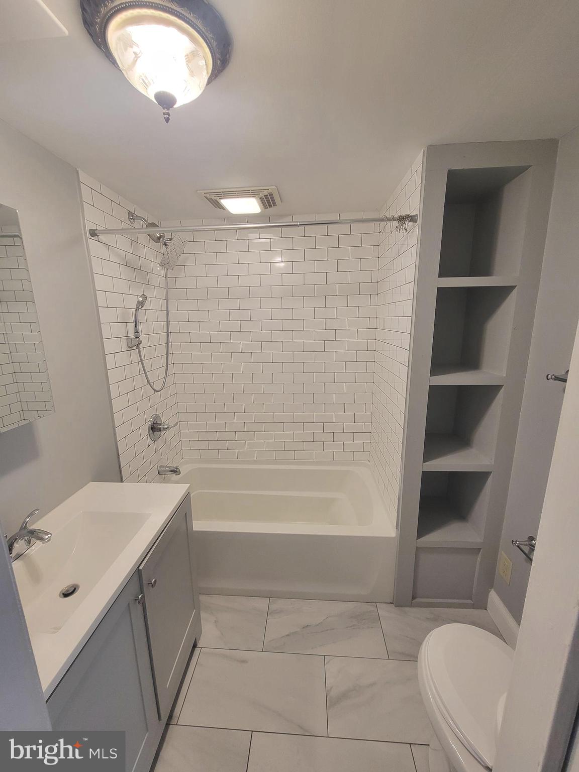 1122 Taylorsville Road, Unit 102 Washington Crossing, PA 18977 - Photo 14 of 21 Bathroom