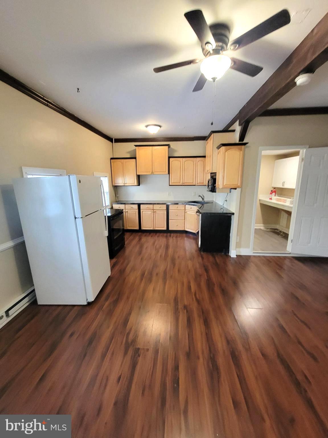 1122 Taylorsville Road, Unit 102 Washington Crossing, PA 18977 - Photo 4 of 21 Kitchen