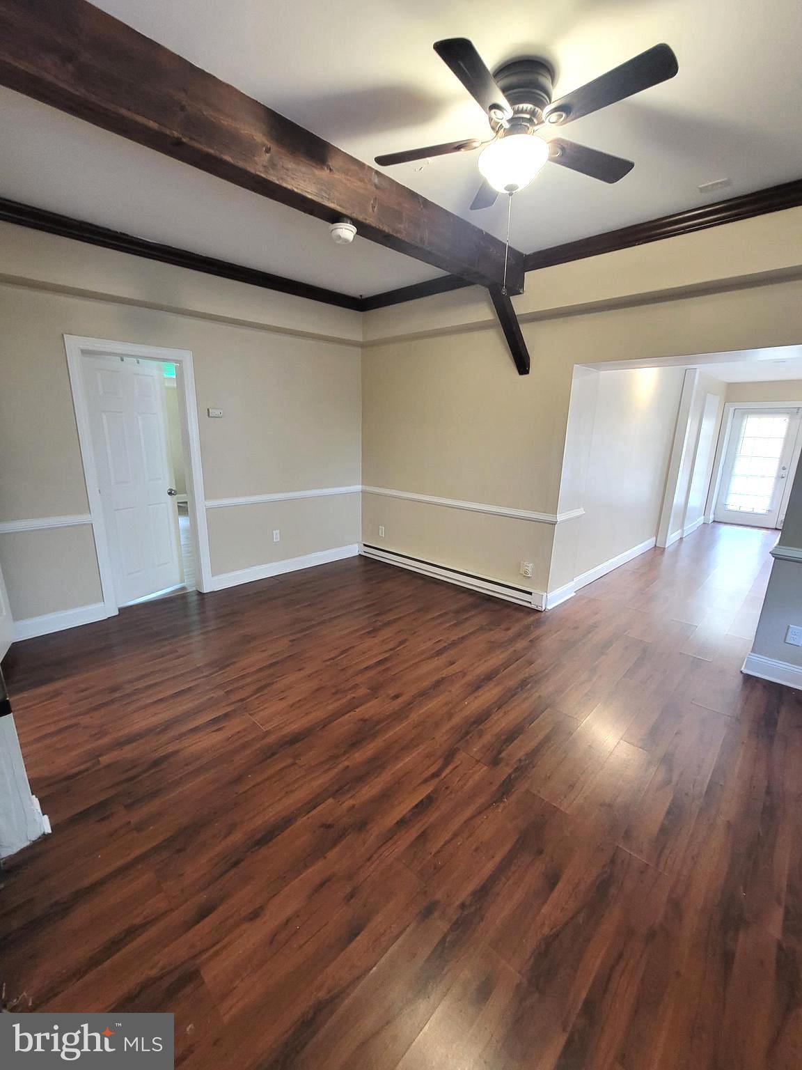1122 Taylorsville Road, Unit 102 Washington Crossing, PA 18977 - Photo 6 of 21 Living Room