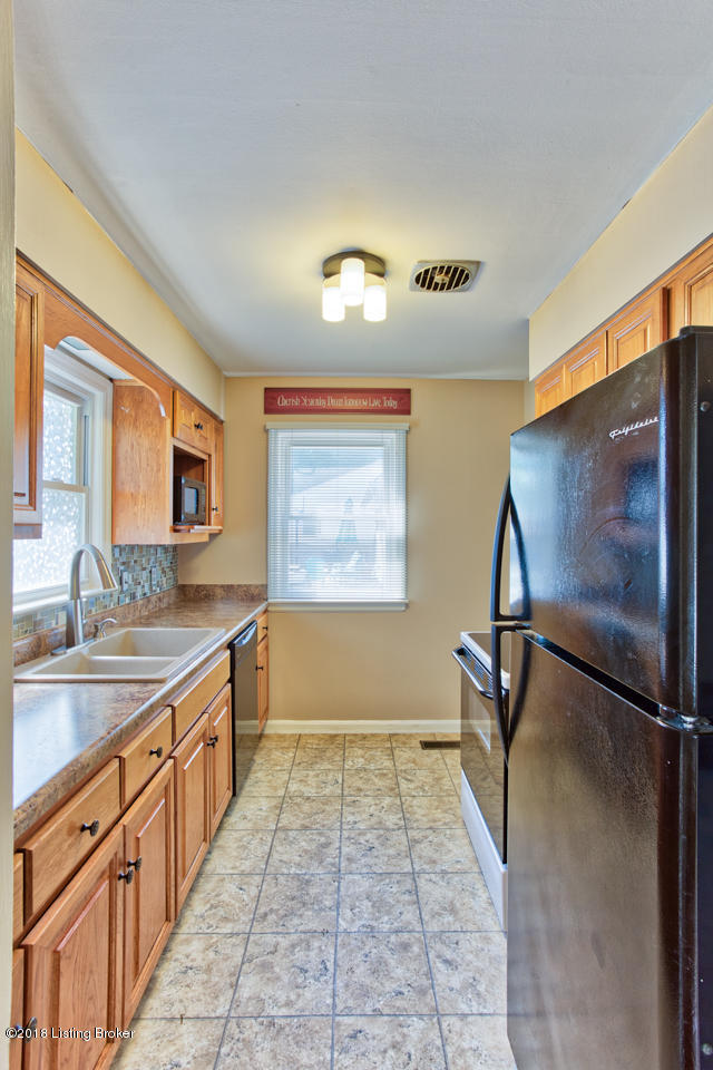 3043 Radiance Road Louisville, KY 40220 - Photo 7 of 20 3043 Radiance Rd-8