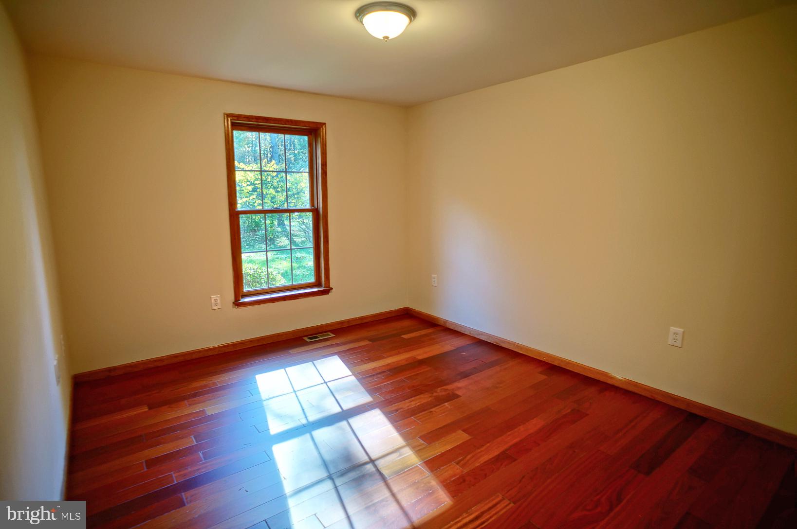 140 Paradise Road New Bloomfield, PA 17068 - Photo 13 of 36 Gallery Image 13