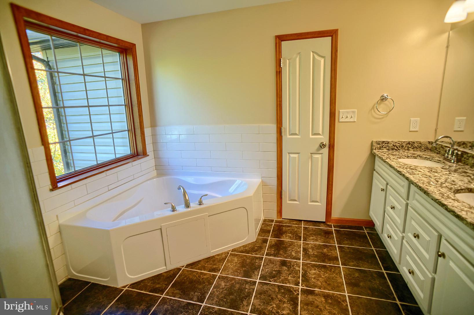 140 Paradise Road New Bloomfield, PA 17068 - Photo 15 of 36 Gallery Image 15