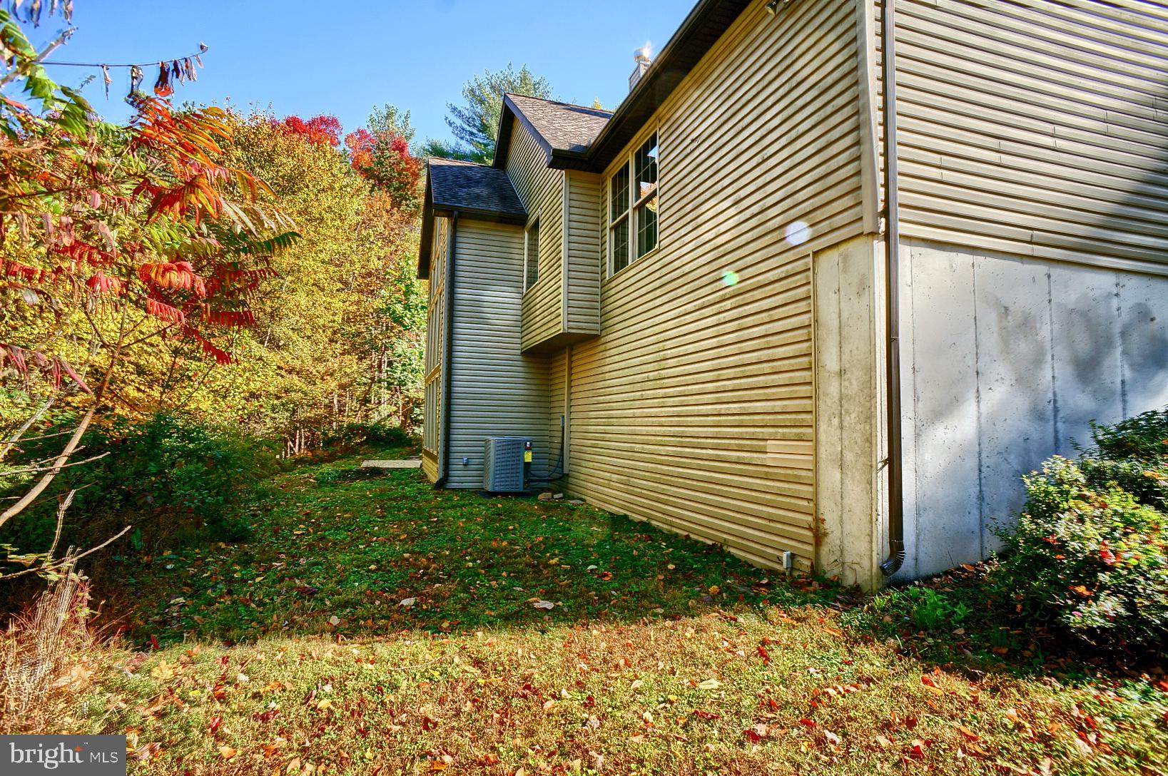 140 Paradise Road New Bloomfield, PA 17068 - Photo 6 of 36 Gallery Image 6