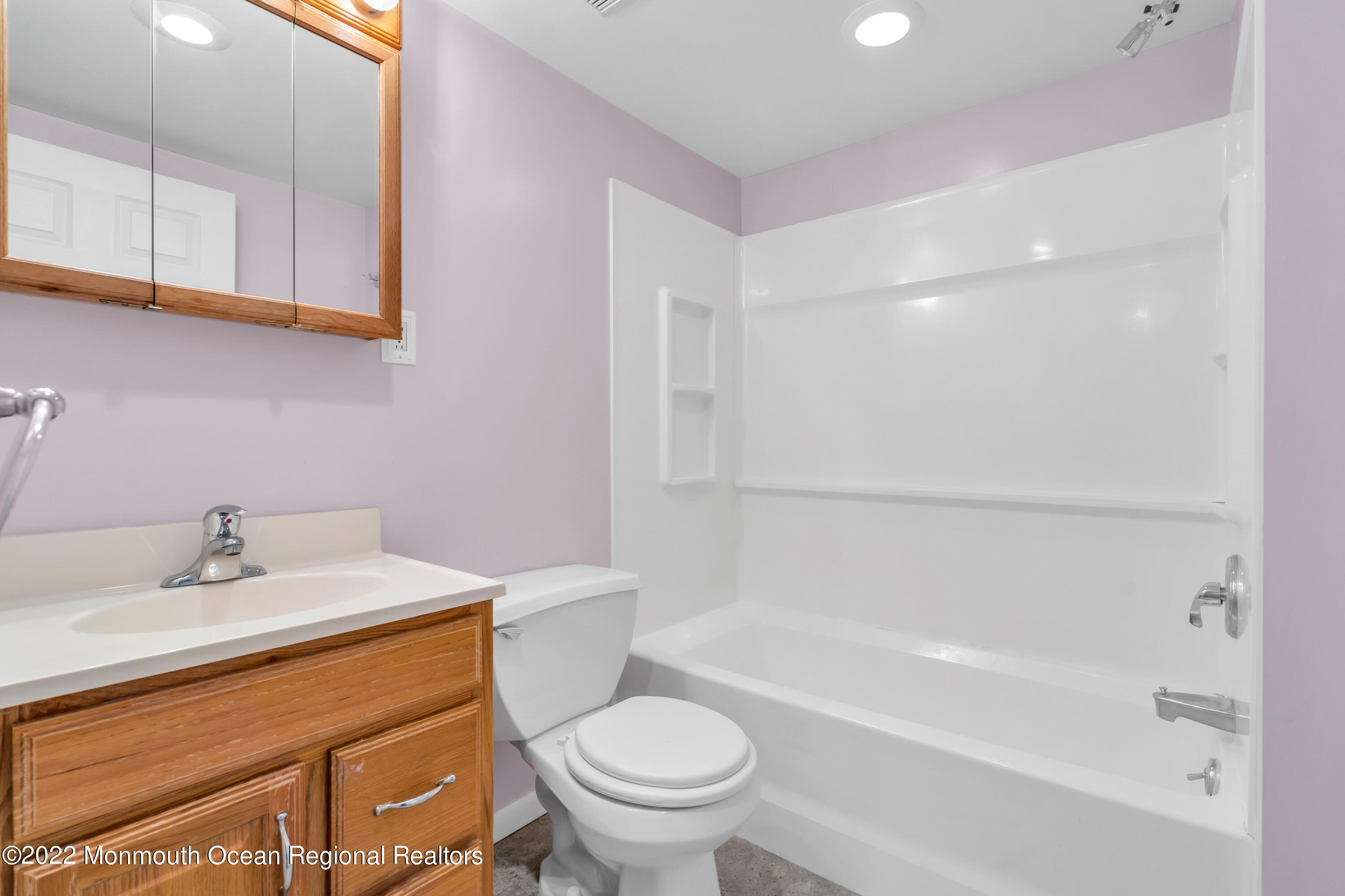 59 Richter Road Tabernacle, NJ 08088 - Photo 35 of 44 Second Floor Full Bath