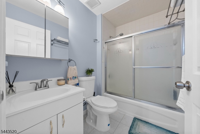 29 Brook Street Somerset, NJ 08873 - Photo 33 of 38