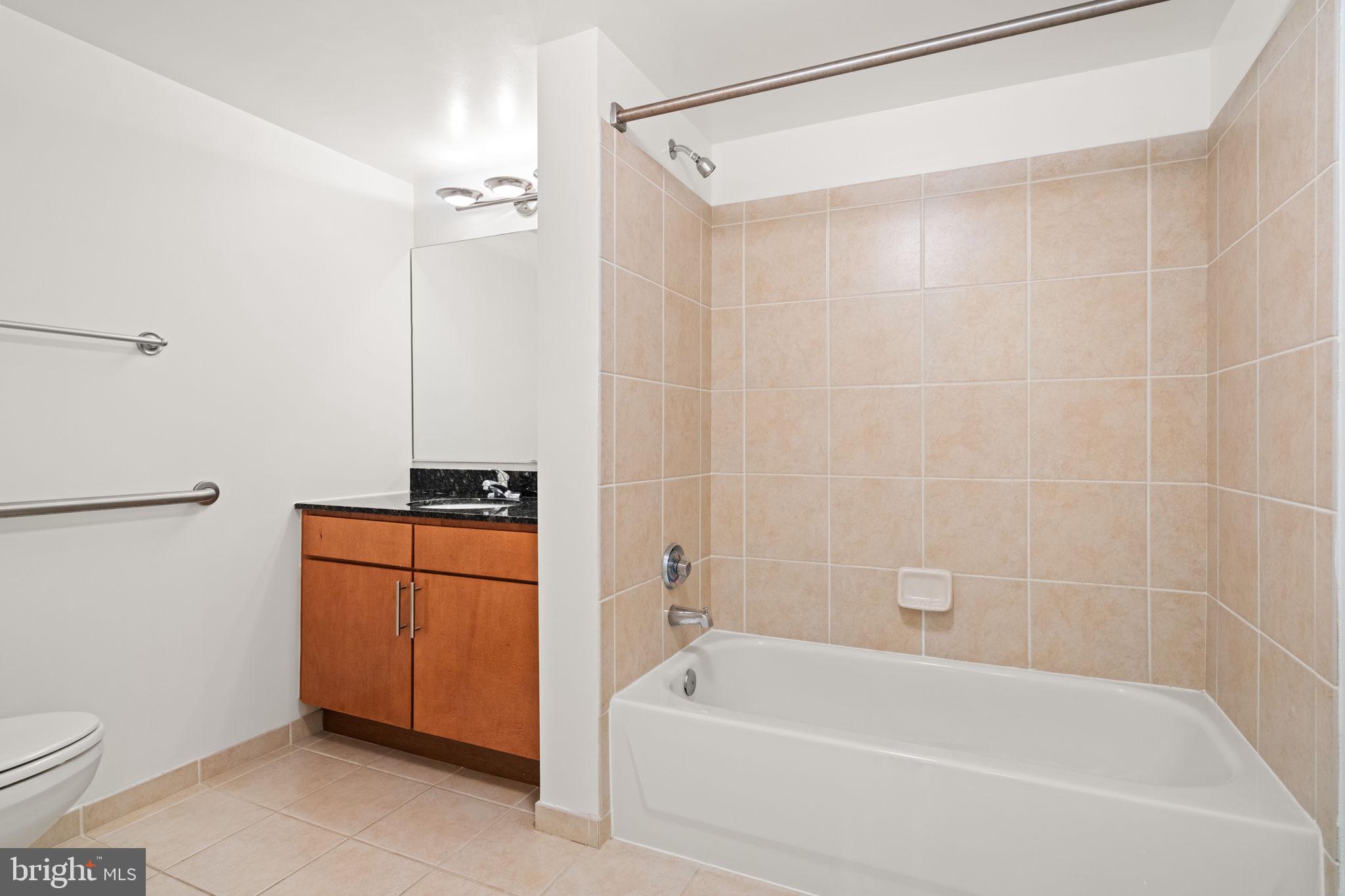 915 E Street Northwest, Unit 505 Washington, DC 20004 - Photo 9 of 25