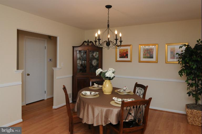2650 Carrollton Road Annapolis, MD 21403 - Photo 7 of 30 Dining Room