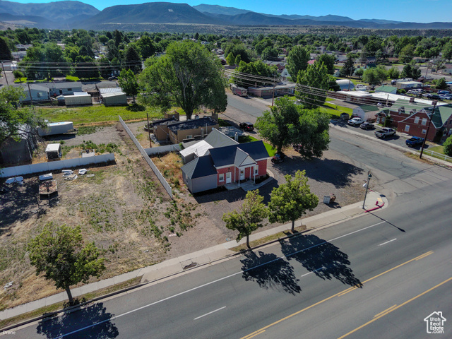 410 North Main Street Beaver, UT 84713 - Photo 22 of 31 Aerial view of mountains