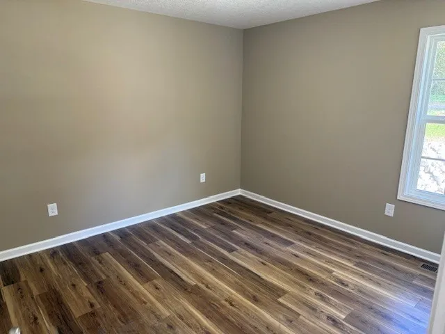 $204,900 | 206 Hotel Street, Decherd, TN 37324