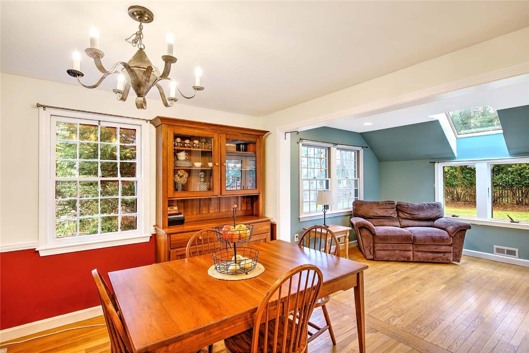 9 Knapton Street Barrington, RI 02806 - Photo 13 of 50