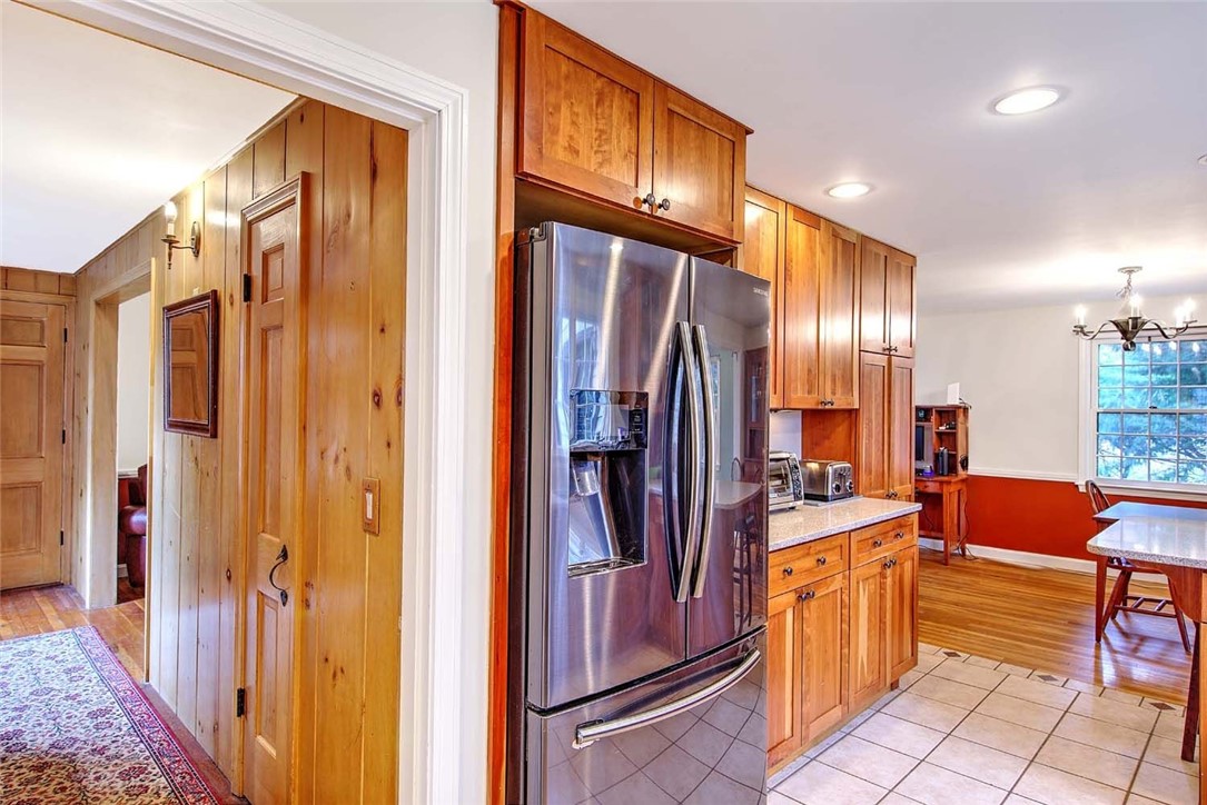9 Knapton Street Barrington, RI 02806 - Photo 16 of 50