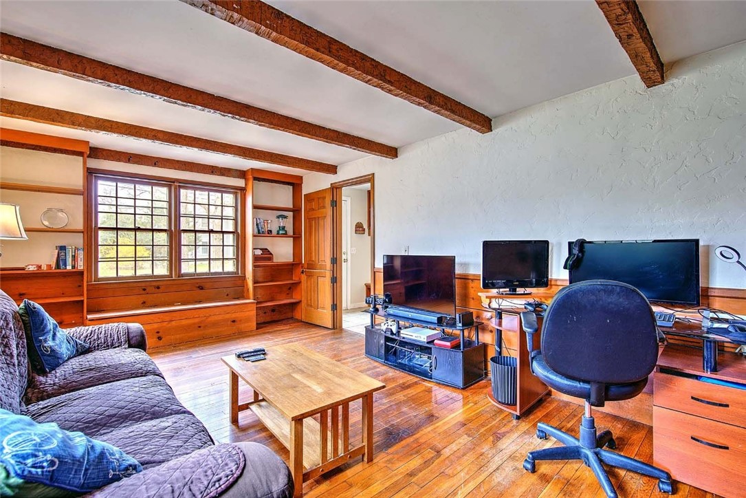 9 Knapton Street Barrington, RI 02806 - Photo 24 of 50