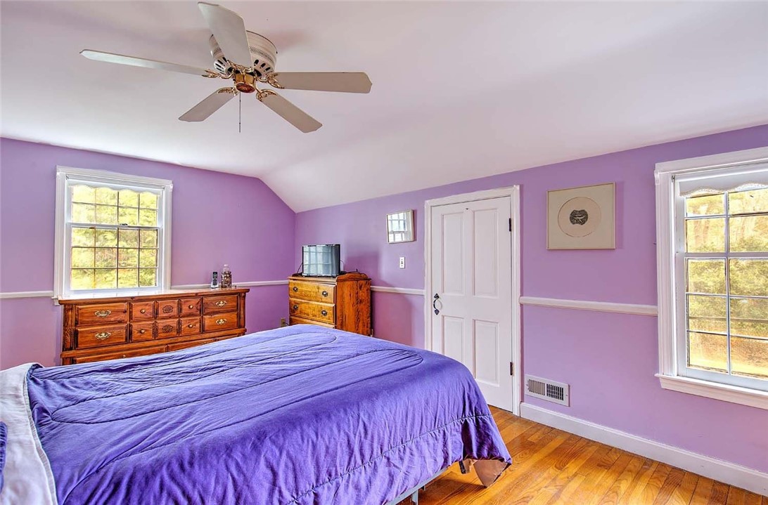 9 Knapton Street Barrington, RI 02806 - Photo 28 of 50