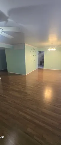 $2,500 | 550 Washington Boulevard, Hoffman Estates, IL 60169