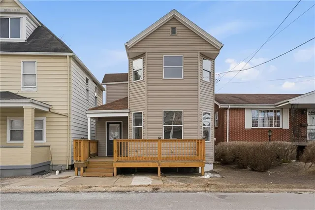 $179,950 | 1022 2nd Avenue, Coraopolis, PA 15108