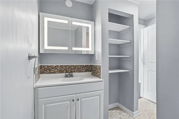 $174,999 | 1022 2nd Avenue, Coraopolis, PA 15108