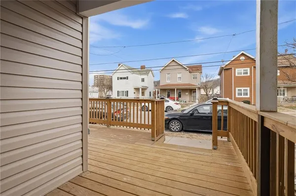 $174,999 | 1022 2nd Avenue, Coraopolis, PA 15108