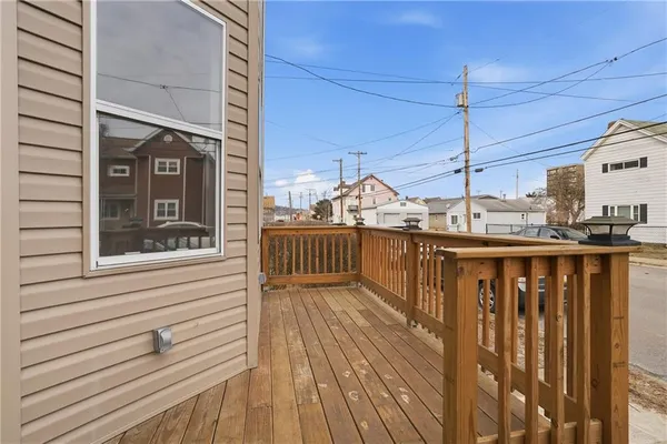 $174,999 | 1022 2nd Avenue, Coraopolis, PA 15108