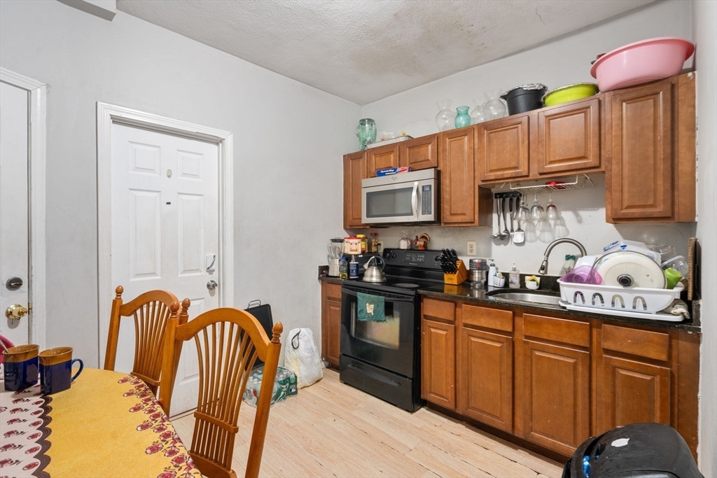41 Shawmut Street Chelsea, MA 02150 - Photo 4 of 27 Gallery Image 4