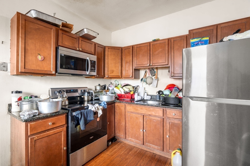 41 Shawmut Street Chelsea, MA 02150 - Photo 6 of 27 Gallery Image 6