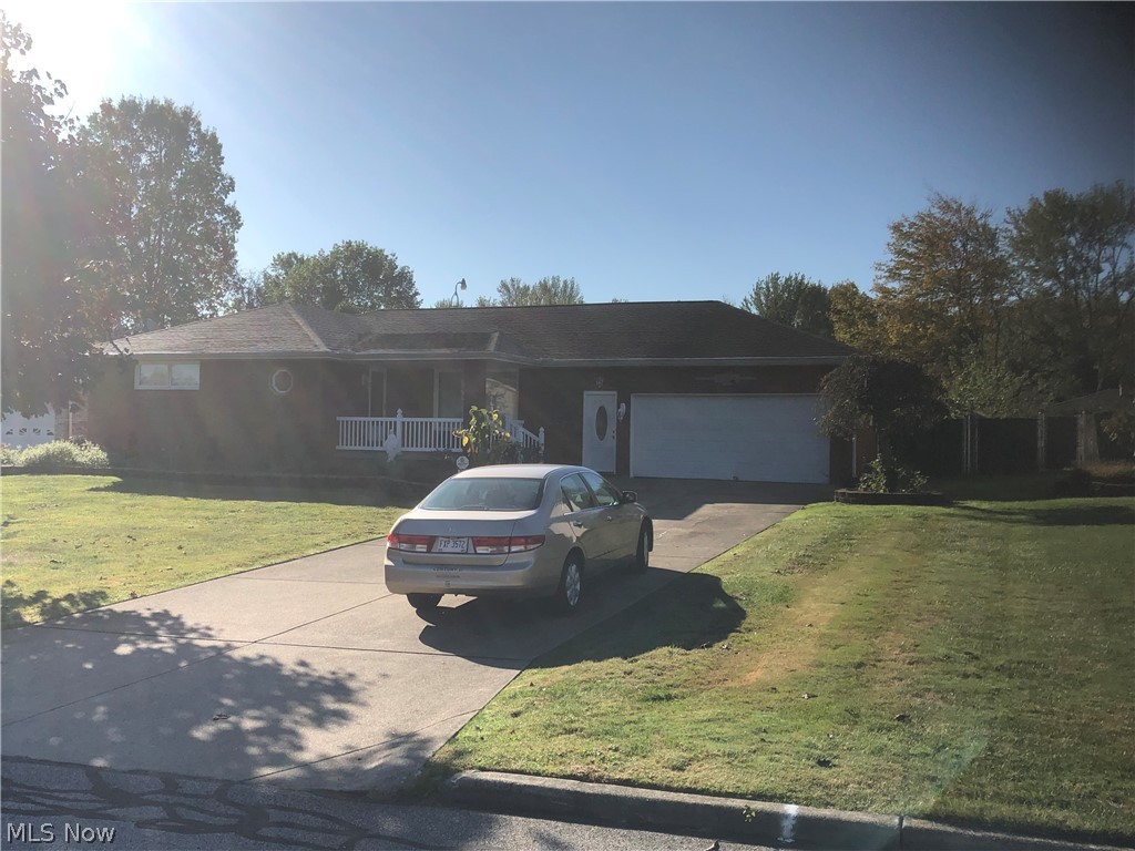 667 Robinson Road Campbell, OH 44405 - Photo 3 of 24 Gallery Image 3