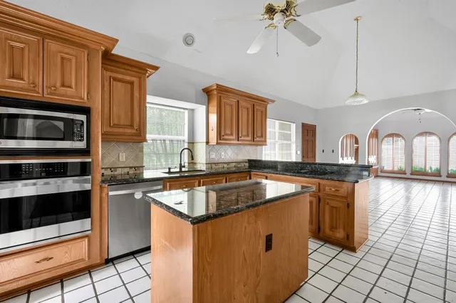 $525,000 | 1803 Quiet Country Court, Houston, TX 77345