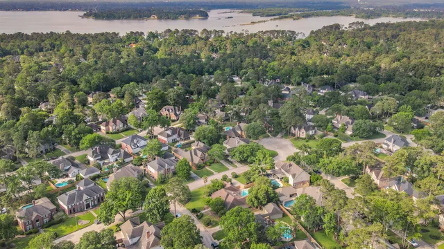 $525,000 | 1803 Quiet Country Court, Houston, TX 77345