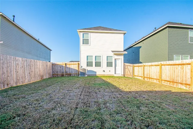 $1,450 | 201 Varner Way, Lockhart, TX 78644