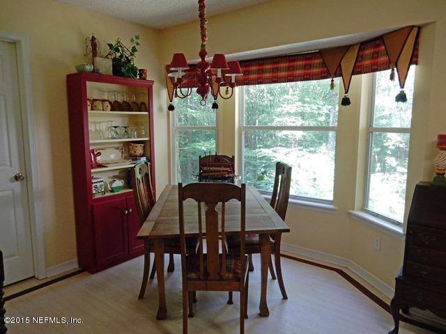 12332 Field Bluff Road Jacksonville, FL 32223 - Photo 13 of 32 BREAKFAST NOOK