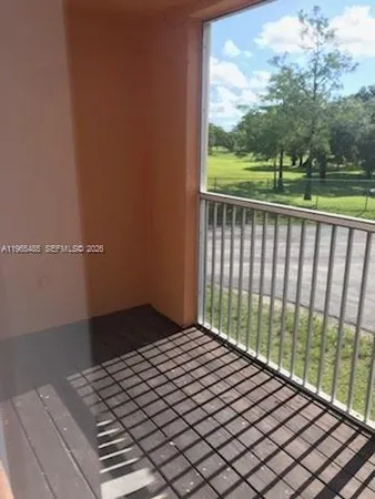 $1,700 | 2421 Northwest 56th Avenue, Unit 2201, Lauderhill, FL 33313