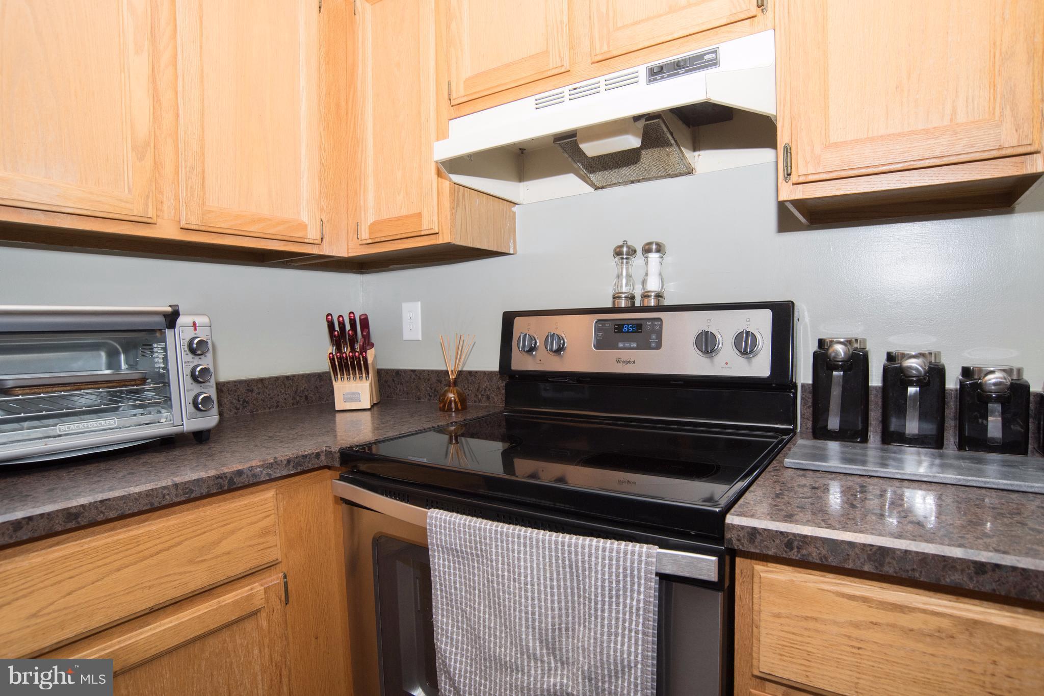 4428 Cole Farm Road Baltimore, MD 21236 - Photo 11 of 30 Kitchen with all newer appliances